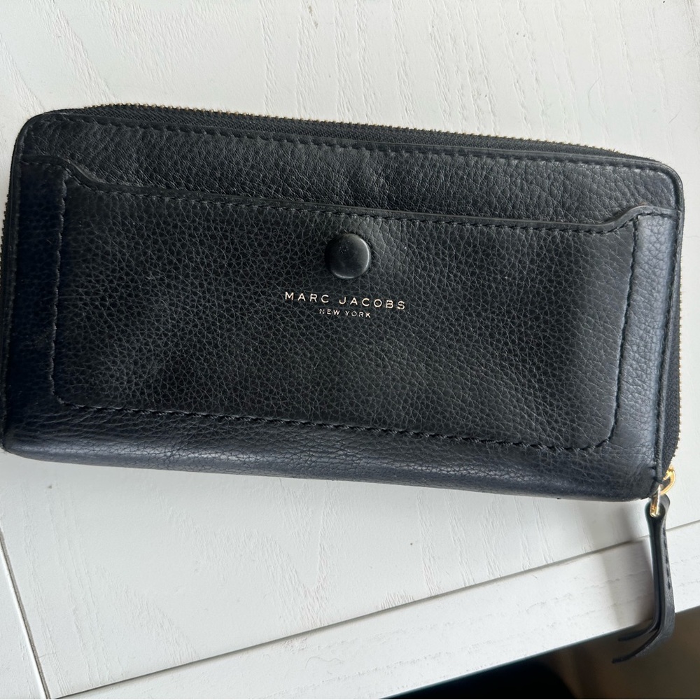 Marc Jacobs Black Pebbled Leather Zip Wallet with Front Snap